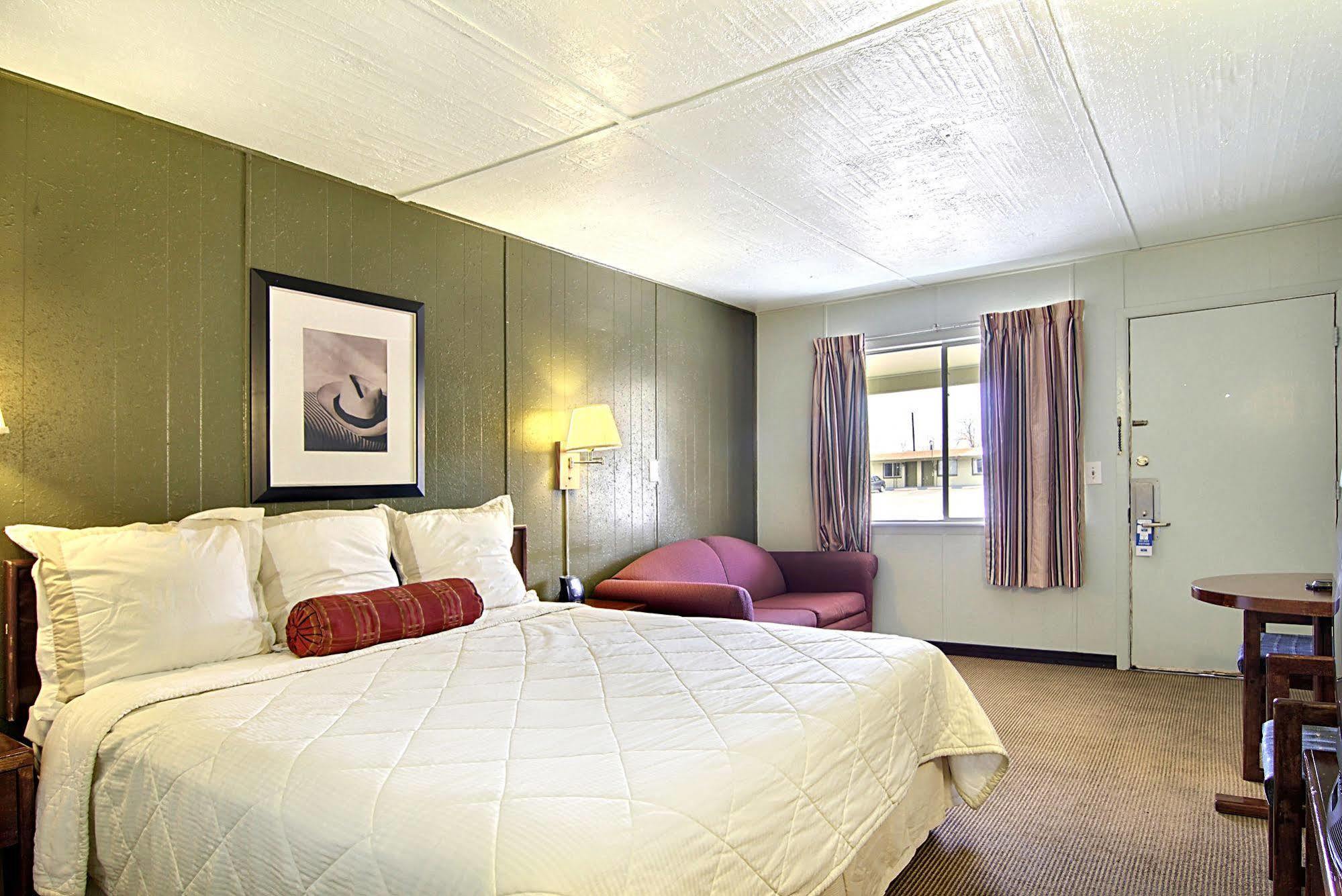 Rodeway Inn Santa Rosa Exterior photo